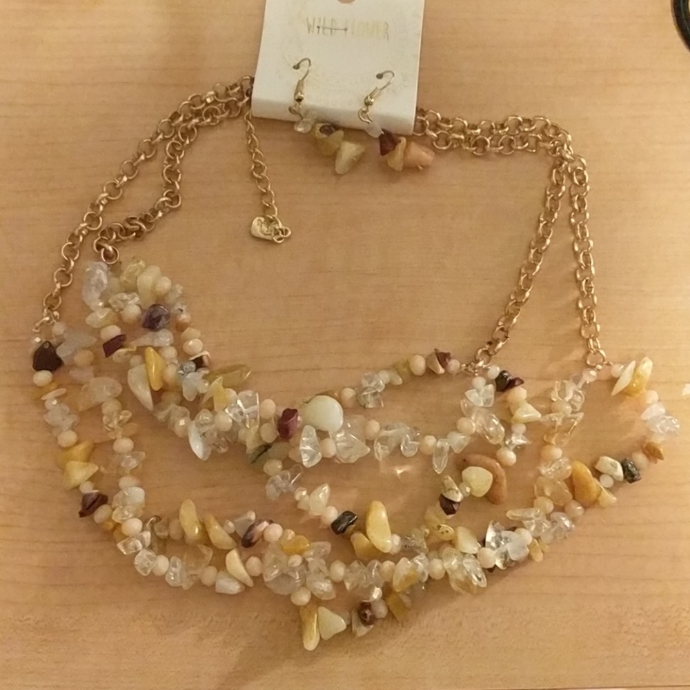 Wild Flower stone necklace and earrings set